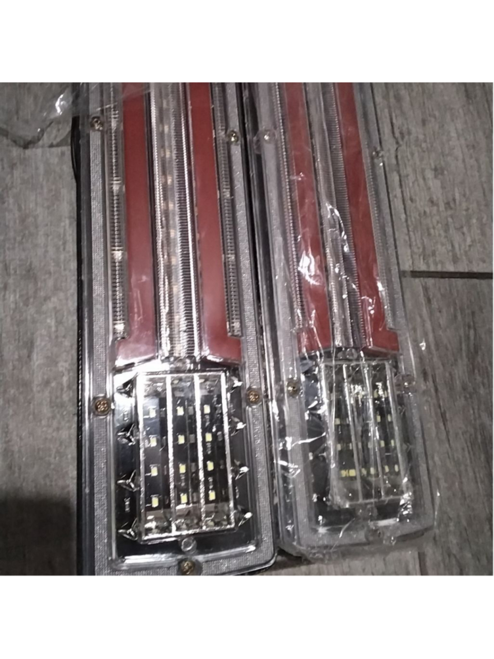 Unbranded LED Rear Tail Lights One Size Red White - Picture 7 of 7